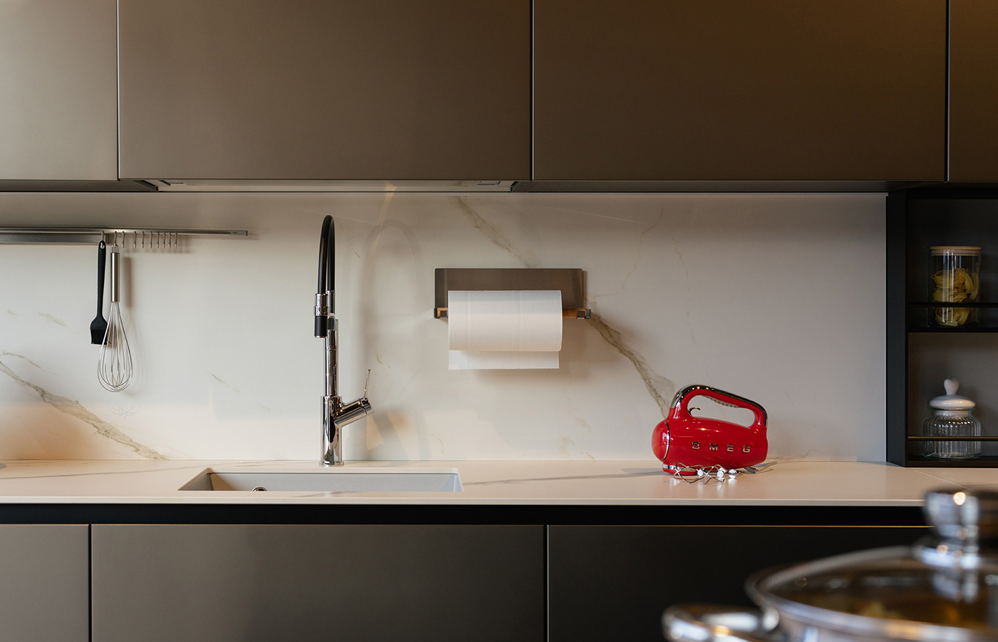 Servizio fotografico d'interni per negozio di arredamento a Latina, esposizione cucine