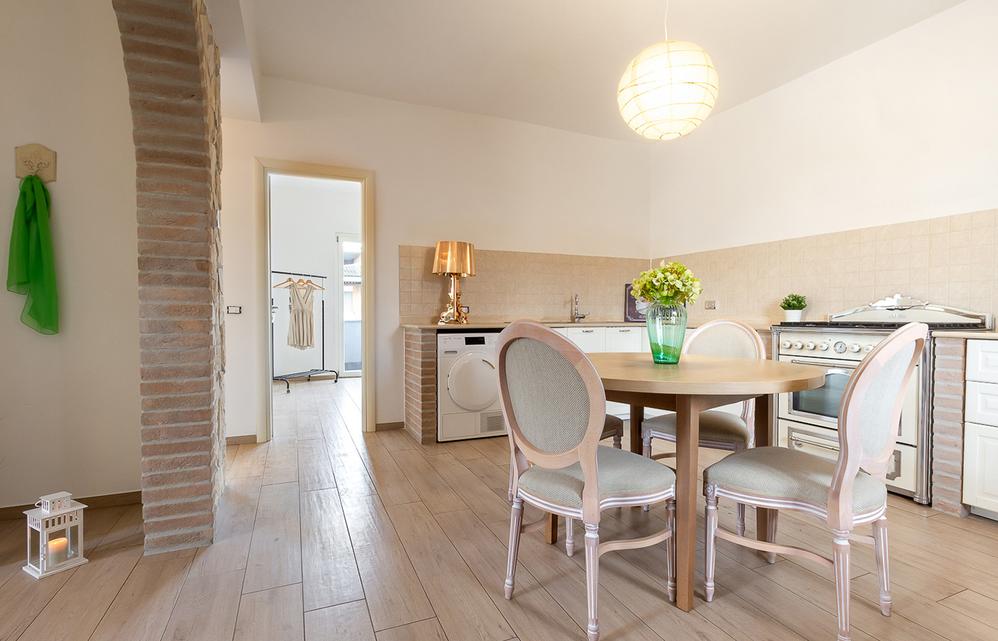Servizio fotografico d'interni per progetto di Home Staging a Latina